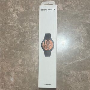 Samsung Black Smartwatch with Advanced Features